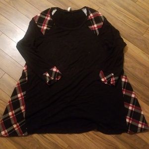 Black Emerald Brand Boutique Tunic plaid accents